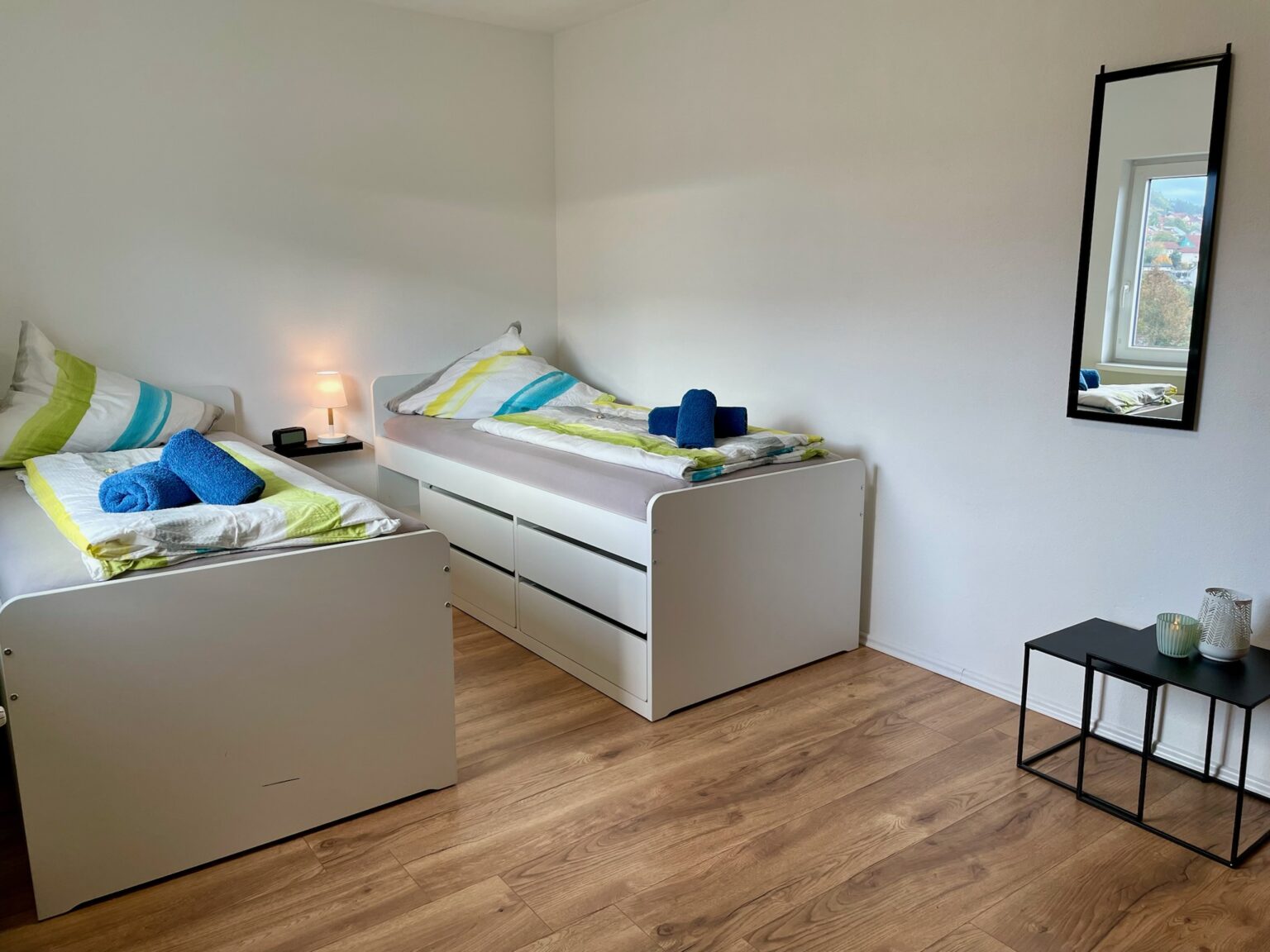 Schlafzimmer 1